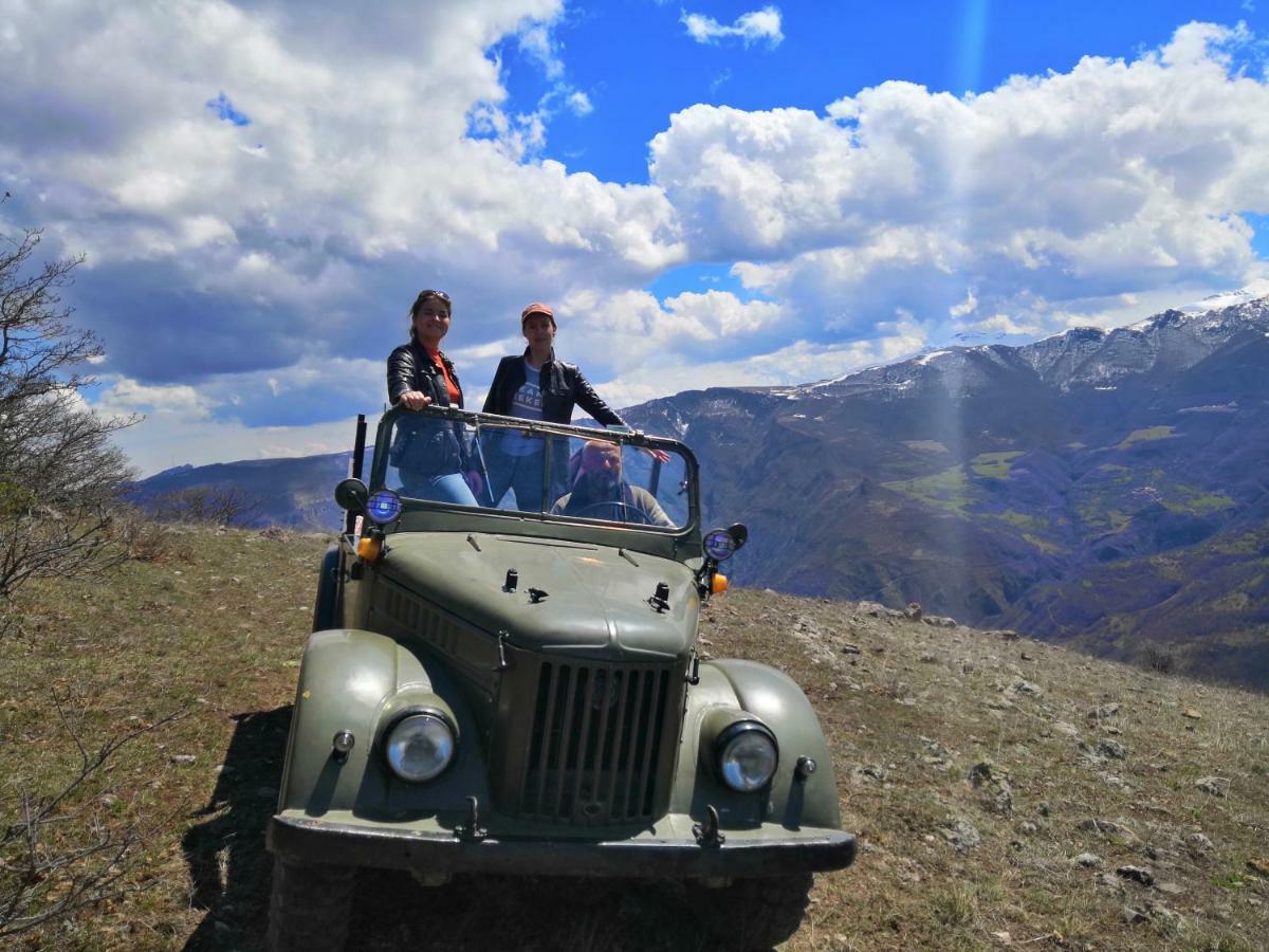 Saro B&B And Safari Tours Tatev Exterior foto