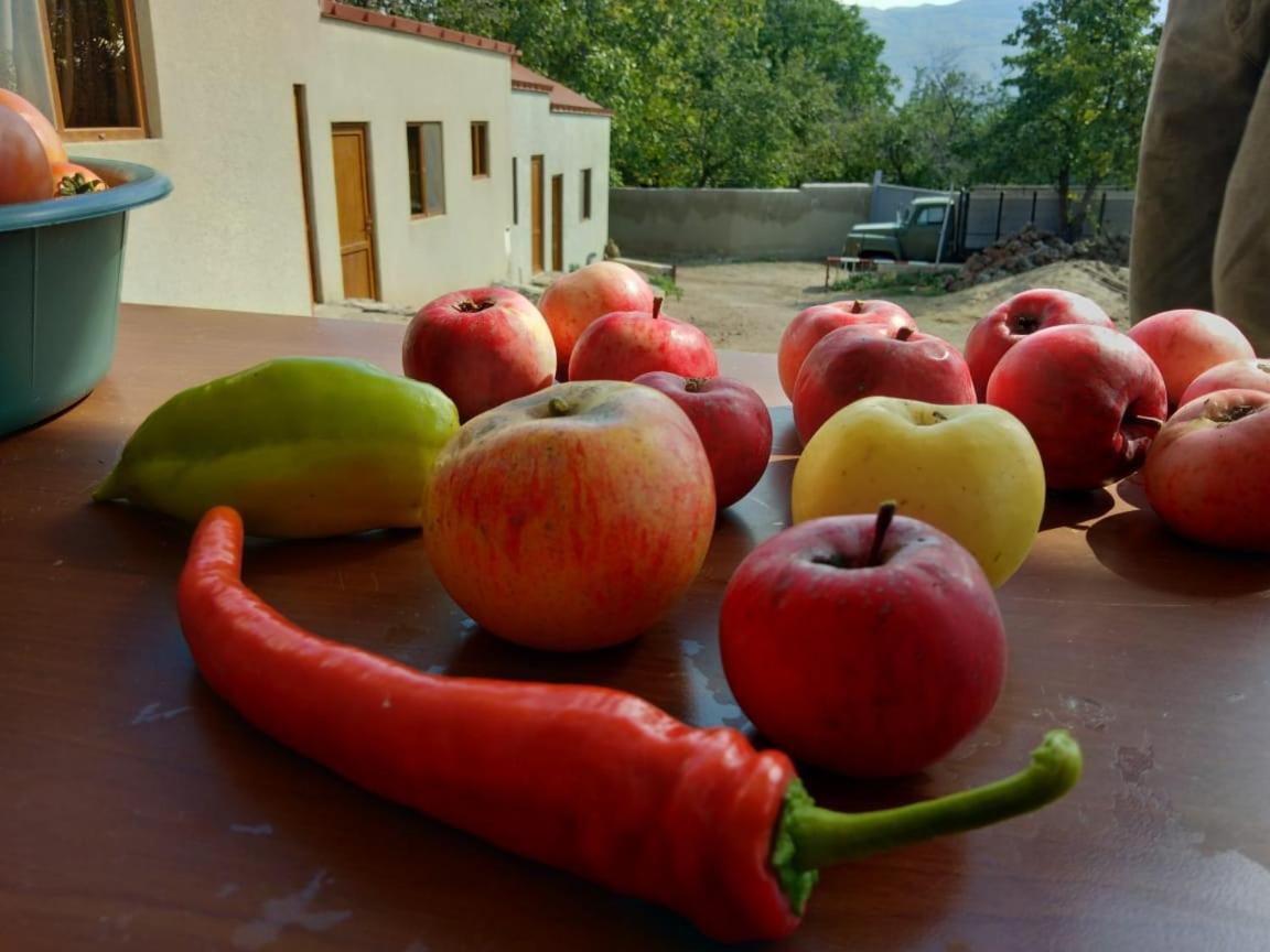 Saro B&B And Safari Tours Tatev Exterior foto